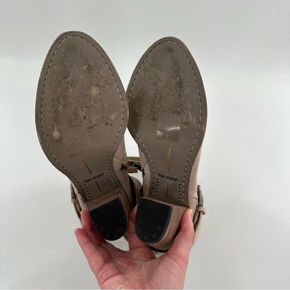 Dolce Vita ankle Yasmin booties 8 beige leather western rode buckle chain mail - Picture 5 of 13